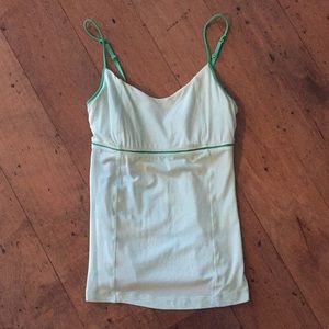 Lululemon workout tank